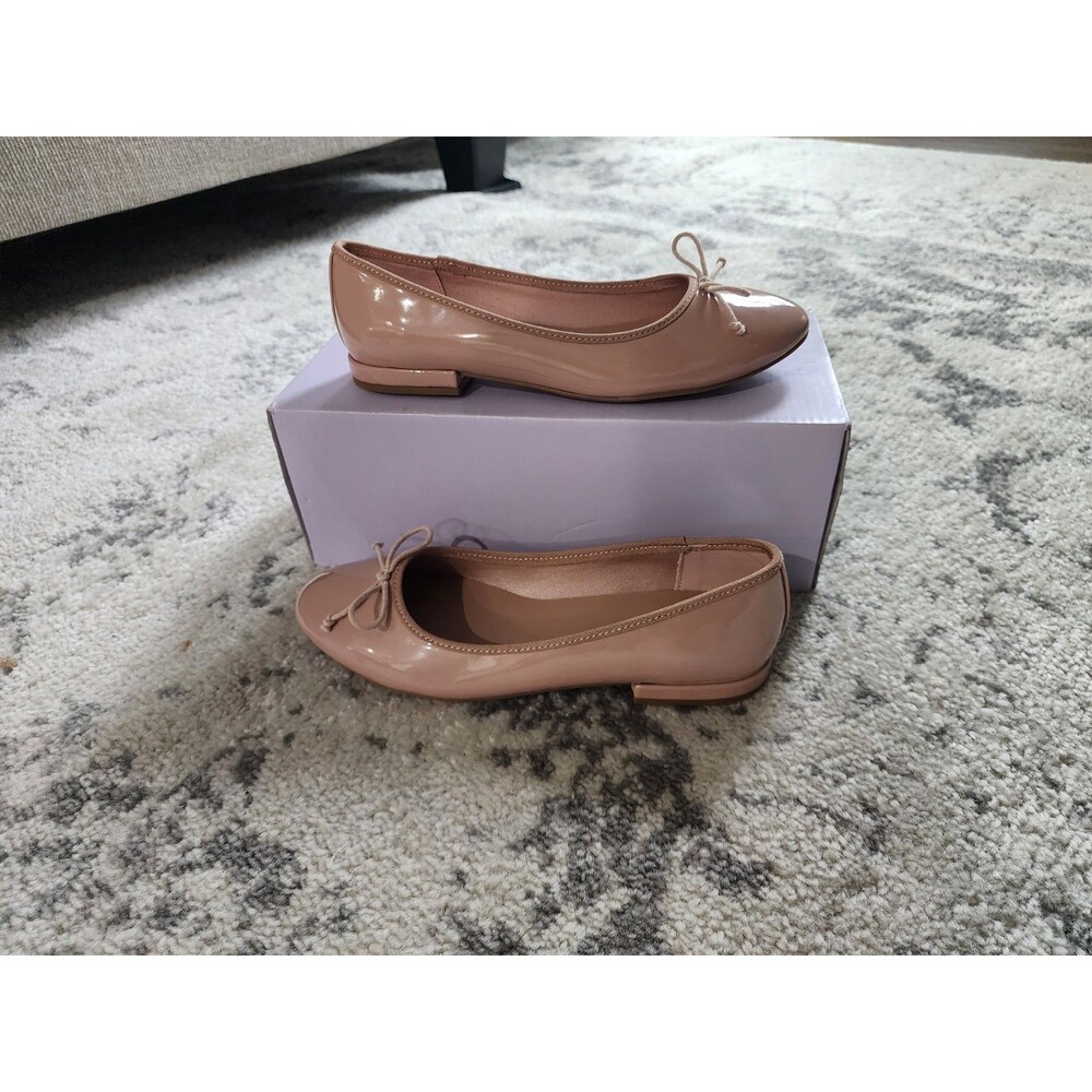 NEW Steve Madden Girl Plie Ballet Nude Patent Slip-On Flats Women's Size 6